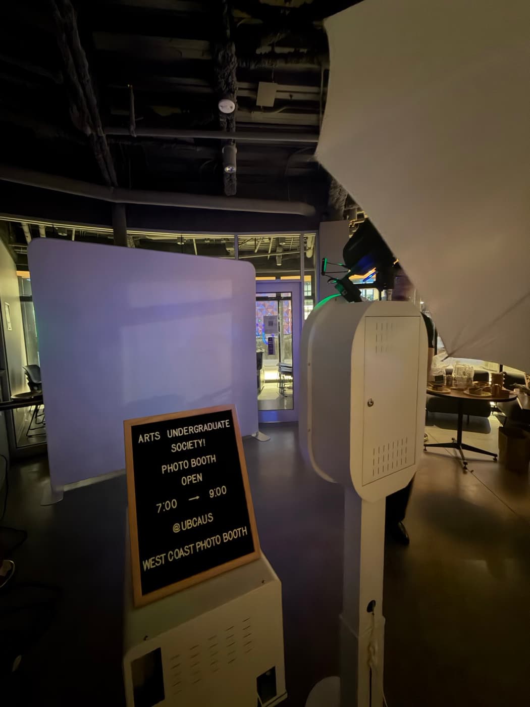 Modern Glow RGB photo booth at event